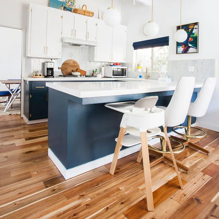 K&M Hardwood Floors: Wooden Flooring Installation Store | Atlanta, GA-high-contrast K&M Hardwood Floors store provides the best in wooden and engineered flooring installation. Based in Dalton, GA serving Atlanta.