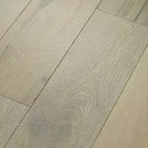 EXQUISITE CHAMPAGNE OAK