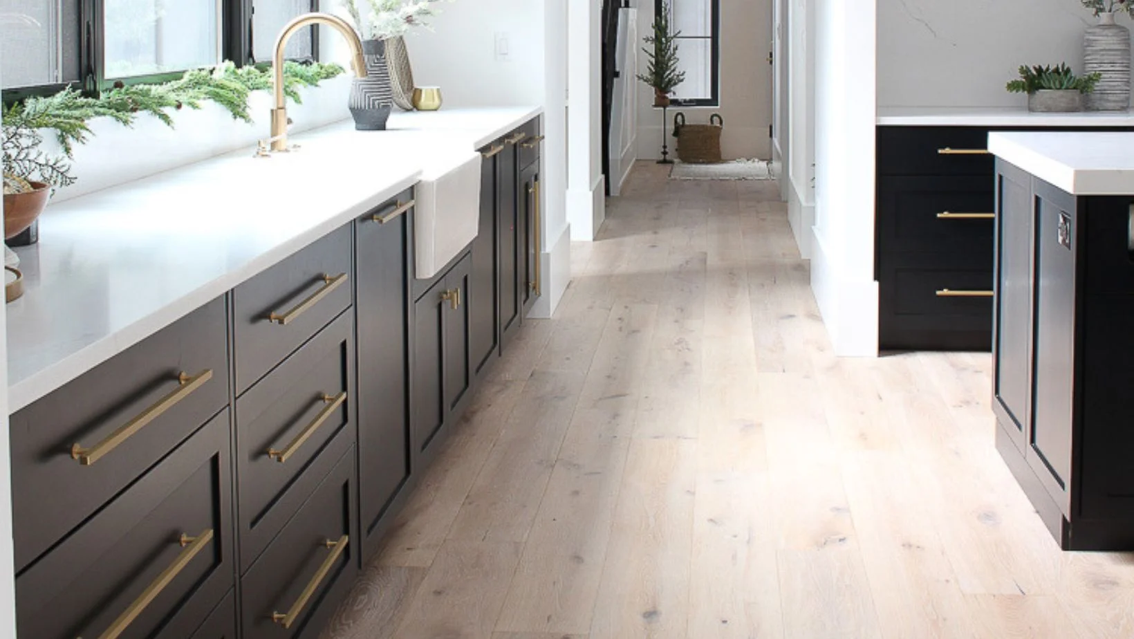 luxury-vinyl-flooring-K&M-Floors-Atlanta